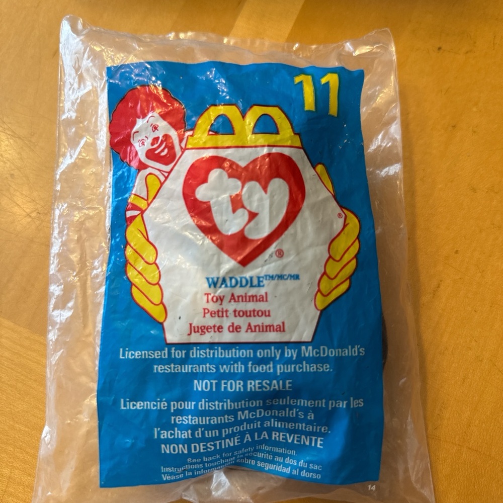 McDonald's Blue and Red Toy Packaging - Picture 2 of 6